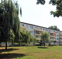 3-Zi-Whg. mit Tageslichtbad und Balkon - Merseburg