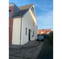 Reiheneckhaus mit Garten + Garage - Viersen Sittard