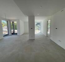 Neubau Erstbezug, offen geschnittene 3-Zi-EG-Wohnung, Ispringen