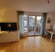 Möblierte 1-Zimmer-Dachgeschosswohnung mit EBK und Balkon - Aschaffenburg Österreicher Kolonie