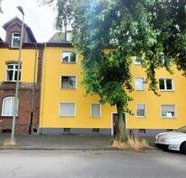 Singles und Paare aufgepasst 2 Zimmer im Erdgeschoss möchten bewohnt werden - Duisburg Hamborn