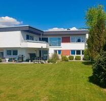 Die Aussicht ist bestechend – Bungalow in Neckartenzlingen - 3 Garagen