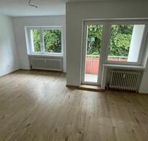 3-Zimmer-Wohnung in Bremen-Horn. Balkon, Wannebad, Laminat vorhanden!