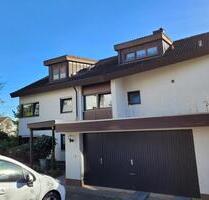 Lichtdurchflutete 4-Zimmer Dachgeschosswohnung mit Balkon - Marbach am Neckar