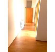 Schöne 2 Zimmerwohnung im Zentrum von Freiberg mit Einbauküche