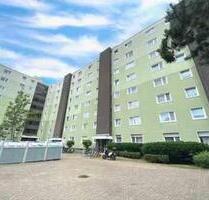 Großzügige 4-Zimmer-Wohnung mit Balkon und neuem Bad - Düsseldorf Stadtbezirk 6
