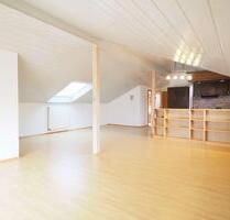 ++GROSSZÜGIGE++Dachstudiowohnung in Senden-Wullenstetten – ideal für Singles oder Paare