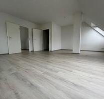 TOP renovierte Dachgeschoss Wohnung - Dortmund Mengede