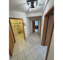 2- Zimmer Souterrain- Wohnung - 600,00 EUR Kaltmiete, ca.  55,00 m² in Raunheim (PLZ: 65479)