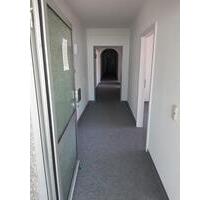 Büro Praxis Schulungsräume - 900,00 EUR Kaltmiete, ca.  105,00 m² in Wettenberg (PLZ: 35435)