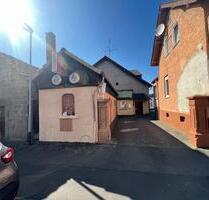 300 qm großes Grundstück mit Bestandgebäude - Buseck