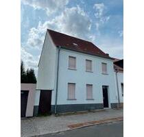 Schönes Einfamilienhaus mit Garten Zufahrt Nebengelass Keller - Coswig (Anhalt)