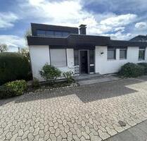 Solides Einfamilienhaus mit Garten, Garage, Stellplatz - Meckenheim