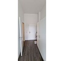 Möblierte Wohnung mit Balkon - 635,00 EUR Kaltmiete, ca.  24,00 m² in Düsseldorf (PLZ: 40472) Stadtbezirk 6