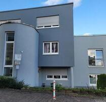 Sehr schöne Wohnung über 2 Ebenen, riesige Dachterrasse 96 qm - Stolberg (Rheinland)