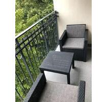 Charmante 2-Zimmer Altbauwohnung mit Balkon und EBK in Hamburg Winterhude