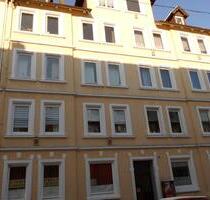 Schöne, helle 3 Zimmer Küche Bad Dachgeschoß 4. OG, Einbauküche - Hildesheim Himmelsthür