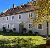 Schöne 3 Zi-Whg auf historischem Hof im Steigerwald - Oberscheinfeld