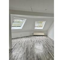 Geräumige 4-Zimmer-Wohnung mit 2 Bädern und Gäste-WC in Wuppertal-Barmen