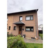 EFH teils renoviert mit eigenem Garten und Garage und Stellplatz - Niederkassel