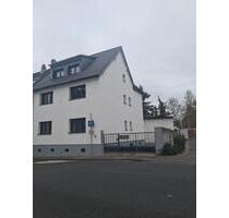 MFH + Bauplatz mit Baugenehmigung direkt beim Rathaus in Sulzbach - Sulzbach (Taunus)