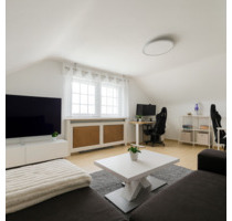 Helle 2-Zimmer-Dachgeschosswohnung mit Tageslichtbad, Einbauküche - Weinsberg