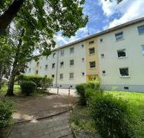 Wohnen in der Pausitzer Delle! Gemütliche 2,5 Zimmer Wohnung mit Balkon - Riesa