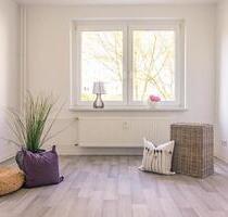 Hier lädt ein großer Balkon zum Verweilen ein - Chemnitz Borna-Heinersdorf