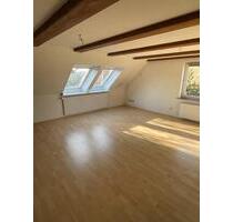 80 m2 Landhauswohnung in Ehmen - 990,00 EUR Kaltmiete, ca.  80,00 m² in Wolfsburg (PLZ: 38442) Ehmen