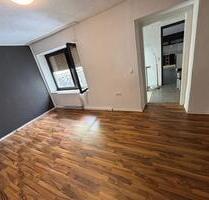 2ZKB Hauswohnung mit Hof-Stellplatz - Andernach