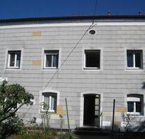 So macht wohnen Spaß! Renovierte 3-Zimmer-Wohnung mit Gartenanteil - Mühldorf am Inn
