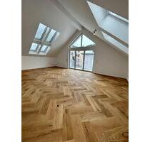Exklusive Dachgeschosswohnung - 2.885,00 EUR Kaltmiete, in München (PLZ: 81371) Thalkirchen-Obersendling-Forstenried-Fürstenried-S