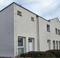 *** ZU VERMIETEN *** Helle Büro-Praxisräume in Strullendorf