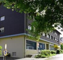 Zentral in Ründeroth - 1.100,00&nbsp;EUR Kaltmiete, ca.&nbsp; 112,00&nbsp;m&sup2; in Engelskirchen (PLZ: 51766)