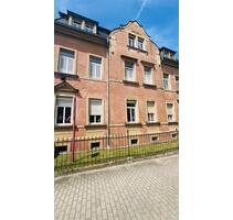 Schöne 4-Zimmer-Dachgeschoss Wohnung mit Einbauküche - Freital
