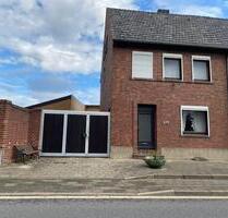 Haus in Geilenkirchen mit Wintergarten und Garten