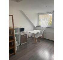 Helle 2-Zimmer Dachgeschosswohnung in Essen Südostviertel