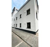 Brühl- Erdgeschosswohnung mit Terrasse