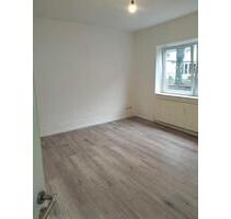 1 12 Zimmer Wohnung renoviert HB Hemelingen - Bremen