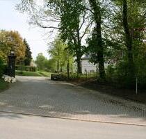 3-Raum Dachgeschosswohnung in denkmalgeschützter Villa mit Park - Gornsdorf