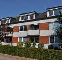 Großzügige und gut geschnittene 3-Zimmer-Dachgeschoßwohnung in Niendorf - Hamburg Groß Borstel