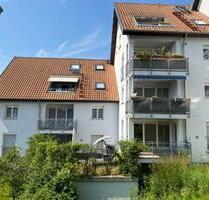 Weinberg Idylle: Charmante 1,5-Zimmer-Wohnung mit sonnigem Balkon - Stuttgart Hedelfingen
