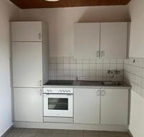 Zweizimmerwohnung plus Bad, Küche und Stellplatz zu vermieten - Dietenheim