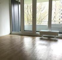 Da kommt man gern Heim: ansprechende 2-Zimmer-Wohnung mit Balkon! - Essen Stadtbezirk VII
