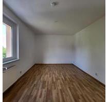 Helle 2-Raumwohnung - Balkon - Tageslichtbad mit Wanne - ideal für Singles oder Pärchen - Merseburg