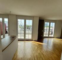 2Zi. Penthousewohnung mit Terrasse Frankfurt Gallus Europav. - Frankfurt am Main
