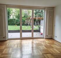 2ZW WOHNUNG TERRASSE GARTENNUTZUNG WANNENBAD KÜCHE GÄSTETOILETTE NEU GESTRICHEN RUHIGE LAGE SCHEIDSTR 4-8 AM MARBACHWEG U 5 und BUS 2 MINUTEN - Frankfurt am Main Mitte-Nord