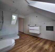 Helle 3 Zimmer Maisonettewohnung mit Balkon im Erstbezug - Butzbach