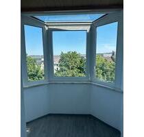 Bequem einziehen:Teilmöblierte 4 Raum Maisonette DG EBK Garage - Chemnitz Hilbersdorf