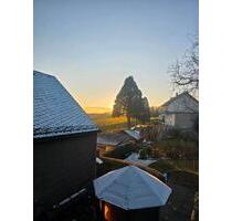 Großzügige 4-Zimmer-Wohnung mit Einbauküche & Stellplatz - Gevenich